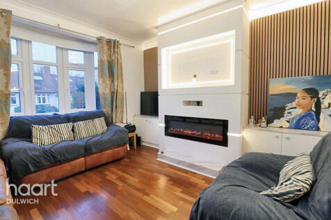 5 bedroom semi-detached house for sale