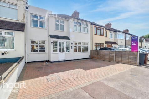 Gorseway, Romford, RM7 0SA 5 bed end of terrace house for sale