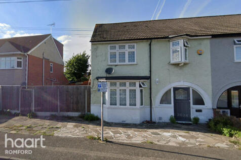 Cedar Road, Romford 3 bed end of terrace house for sale