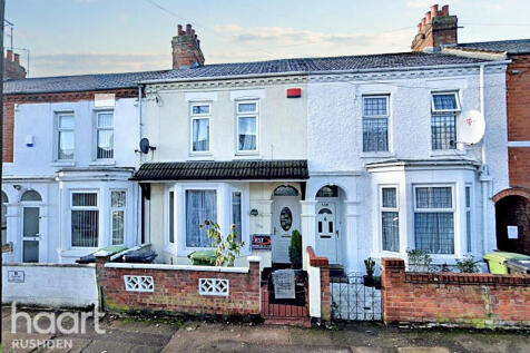 Albert Road, Wellingborough 2 bed terraced house for sale