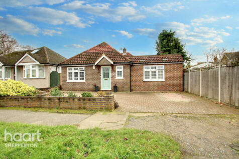 3 bedroom detached bungalow for sale