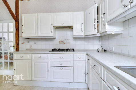 Lonsdale Avenue, London 3 bed terraced house for sale