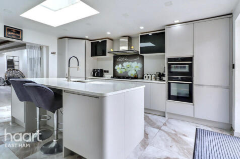 Milton Avenue, East Ham 3 bed terraced house for sale