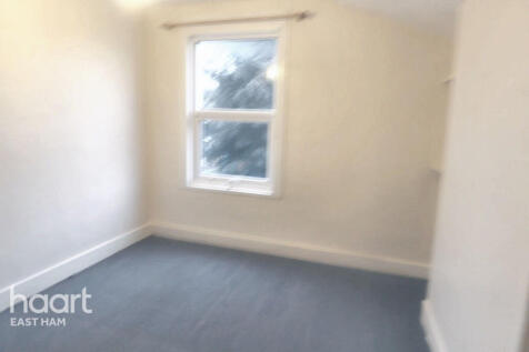 Denbigh Road East Ham, London 2 bed terraced house for sale