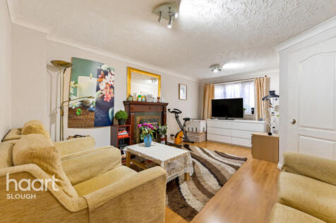 Trumper Way, Slough 4 bed detached house for sale