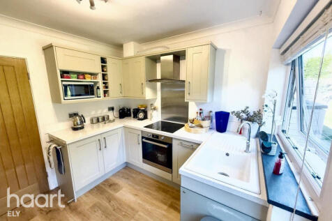 Bury Lane, Haddenham 3 bed bungalow for sale