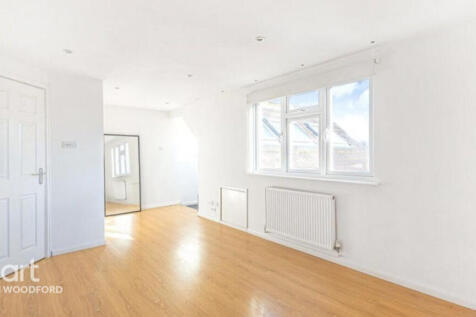Chigwell Road, South Woodford 1 bed flat for sale