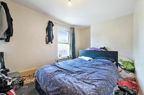 Elmdene Road, London 2 bed maisonette for sale