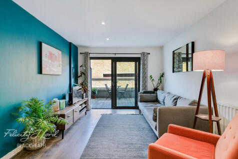 Royal Carriage Mews, London 1 bed apartment for sale