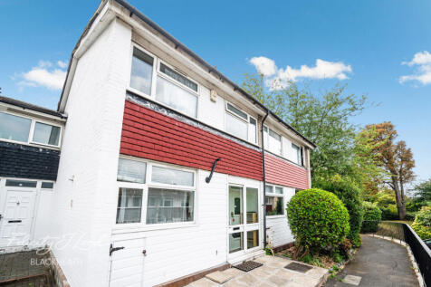 Woodmere, London 3 bed terraced house for sale