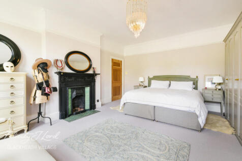 West Park, London, SE9 6 bed detached house for sale