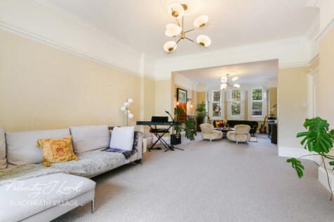 West Park, London, SE9 6 bed detached house for sale