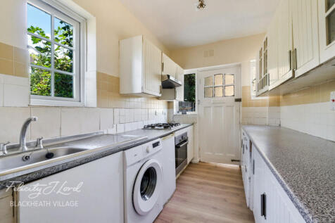 Hither Green Lane, London 2 bed apartment for sale