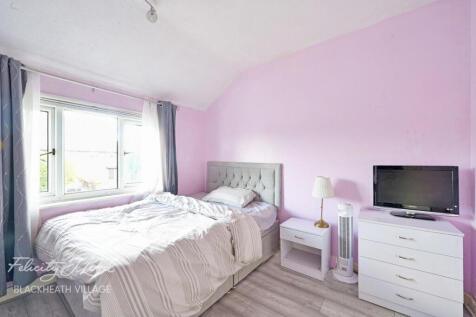 Eltham Green Road, London SE9 3 bed terraced house for sale