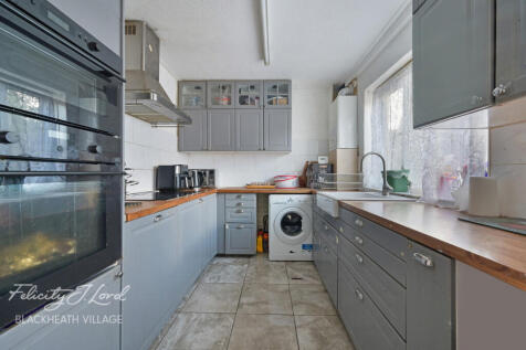 Eltham Green Road, London SE9 3 bed terraced house for sale