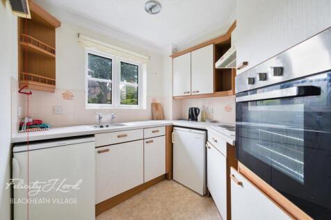 Marvels Lane, London SE12 2 bed flat for sale