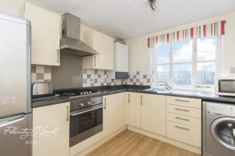 Tidworth Road, London 2 bed flat for sale