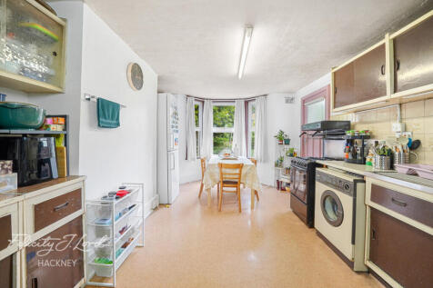 Mildenhall Road, London E5 5 bed terraced house for sale
