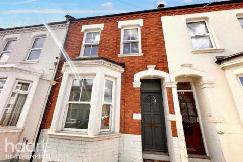 Lutterworth Road, Northampton 3 bed terraced house for sale