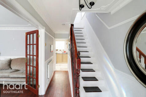 St Martins Close, Enfield 4 bed end of terrace house for sale