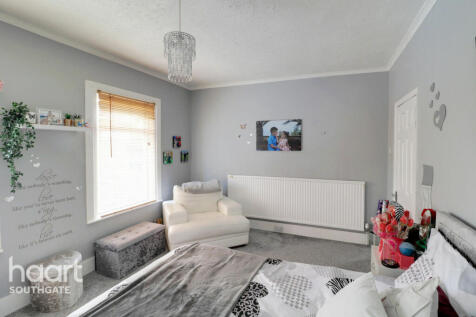 Carlton Road, London 3 bed end of terrace house for sale