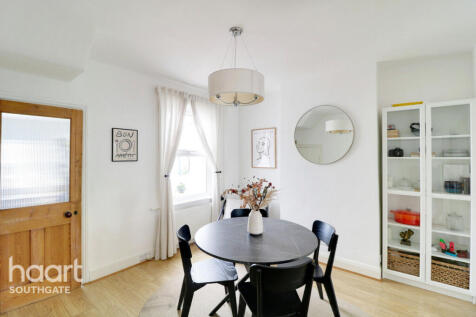 Clive Road, London 3 bed terraced house for sale