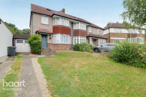 4 bedroom semi-detached house for sale
