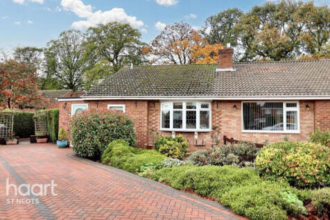 2 bedroom semi-detached bungalow for sale