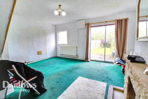 Church Street, Pontypridd 3 bed end of terrace house for sale