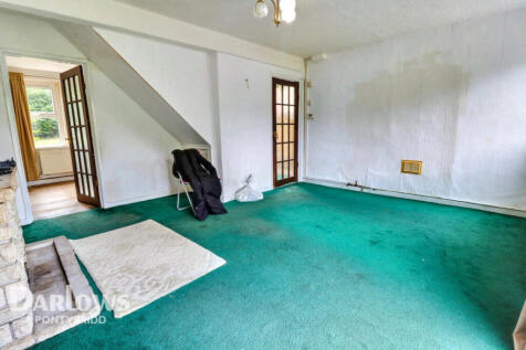 Church Street, Pontypridd 3 bed end of terrace house for sale