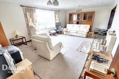 Leighton Rees Close, Pontypridd 3 bed detached bungalow for sale