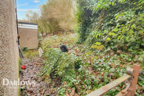 Jenkins Street, Pontypridd 3 bed detached house for sale