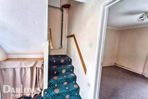 Buarth Y Capel, Pontypridd 3 bed terraced house for sale