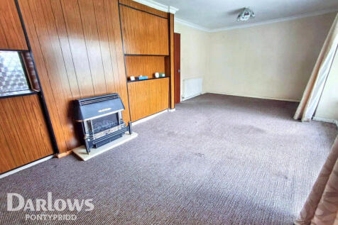 Buarth Y Capel, Pontypridd 3 bed terraced house for sale
