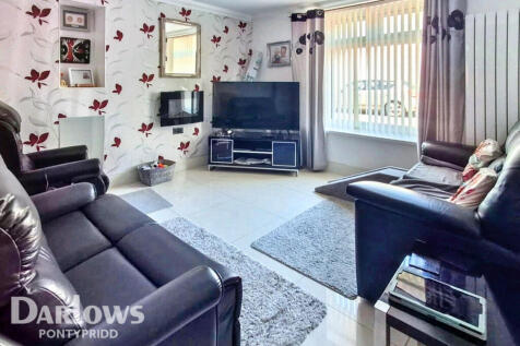 Station Terrace, Mountain Ash 2 bed terraced house for sale