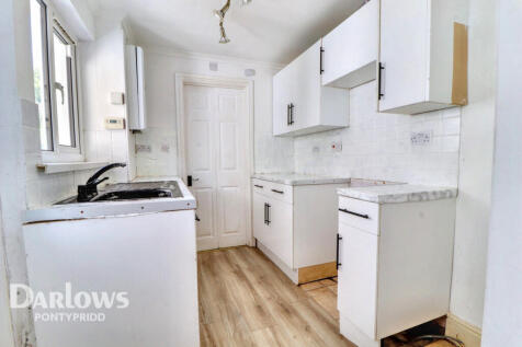 Penylan Road, Pontypridd 3 bed terraced house for sale