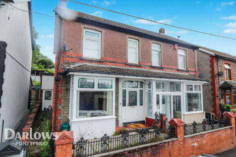 2 bedroom semi-detached house for sale