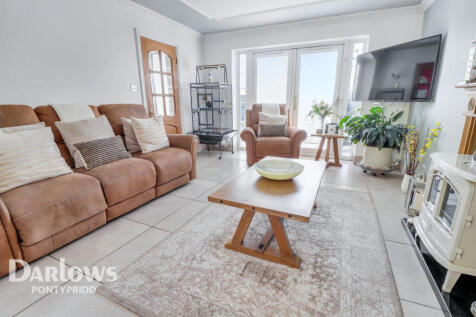 Rhydyfelin, Pontypridd 4 bed detached house for sale