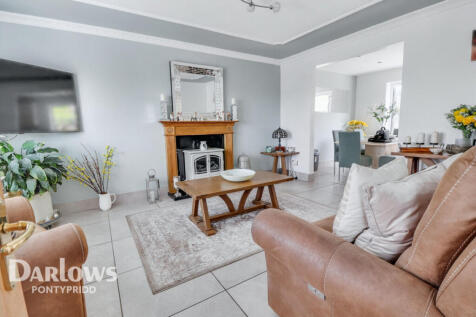 Rhydyfelin, Pontypridd 4 bed detached house for sale