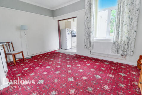 Oakwood Street, Pontypridd 2 bed terraced house for sale