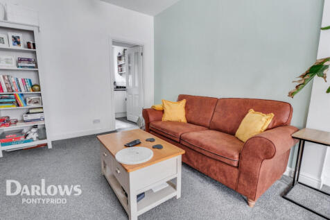 Bonvilston Road, Pontypridd 2 bed terraced house for sale