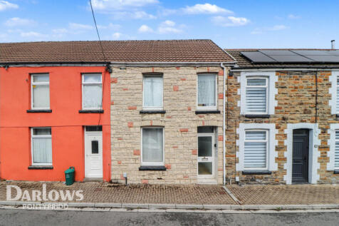 Charles Street, Pontypridd 3 bed terraced house for sale