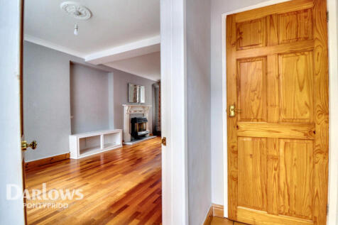 Arnold Street, Mountain Ash 3 bed terraced house for sale