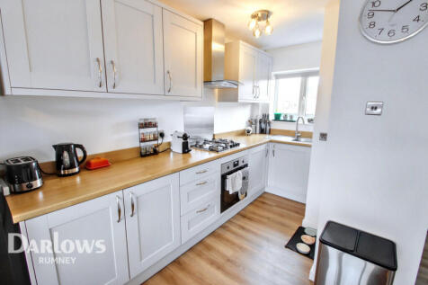 Countisbury Avenue, Cardiff 2 bed maisonette for sale