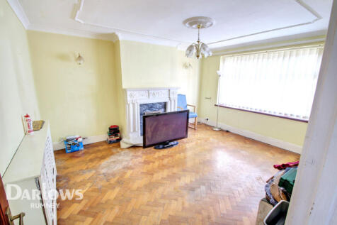 Patchway Crescent, Cardiff 3 bed detached house for sale