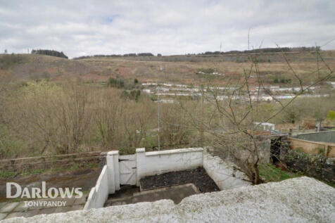 North Road, Ferndale CF43 3 bed terraced house for sale