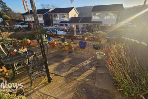 Glyncoli Close, Treorchy CF42 3 bed detached house for sale