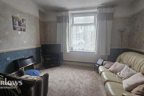 Kenrys Street, Tonypandy CF40 3 bed terraced house for sale
