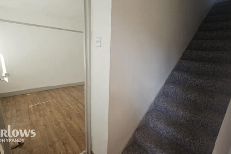 Treorchy CF42 5 3 bed end of terrace house for sale