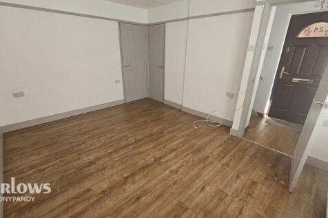 Treorchy CF42 5 3 bed end of terrace house for sale